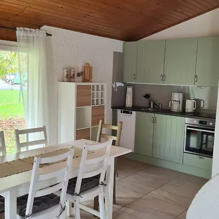 Feriehus Suesse Doppelhaushaelfte, Mit Garten Und Parkplaetzen *